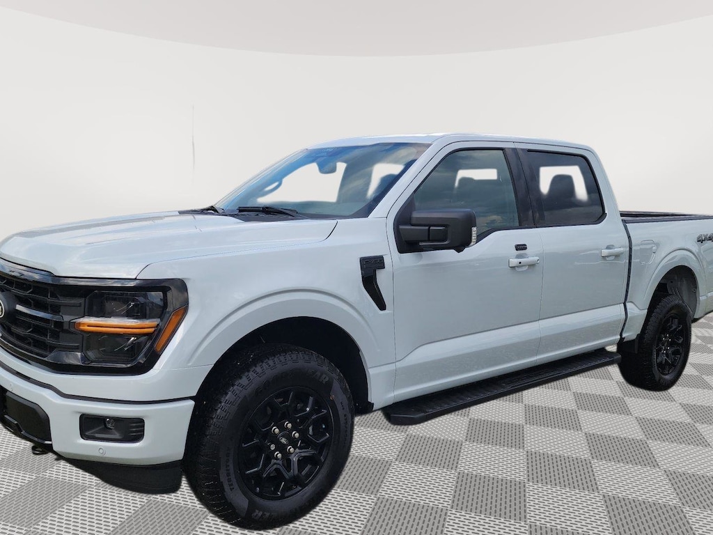 New 2025 Ford F-150 XLT Truck SuperCrew Cab