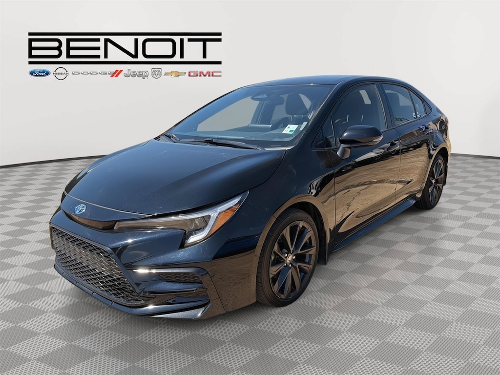 Used 2025 Toyota Corolla Hybrid SE Sedan