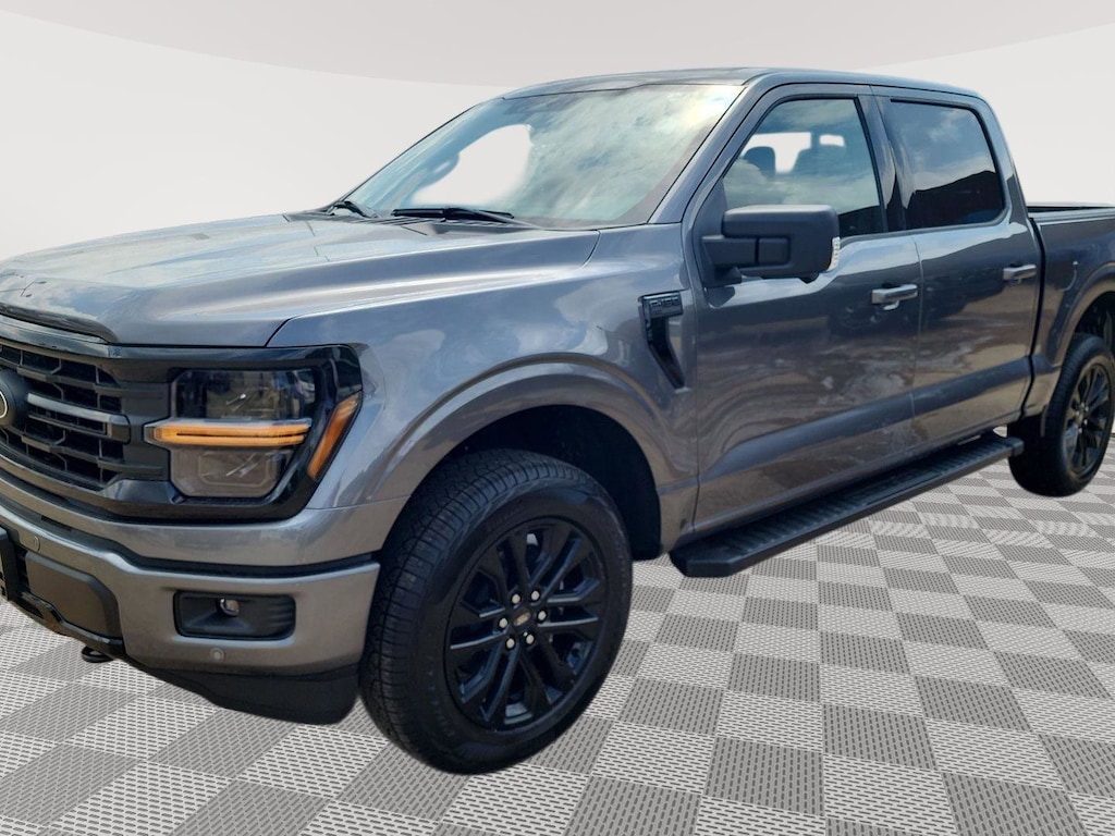 New 2025 Ford F-150 XLT Truck SuperCrew Cab