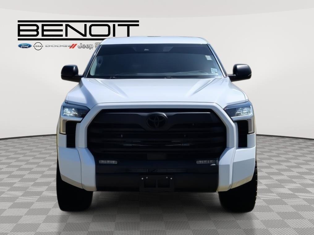 2023 Toyota Tundra SR5 CrewMax photo 3