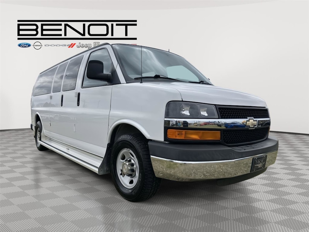 Used 2015 Chevrolet Express 3500 LT w/1LT Van Extended Passenger Van