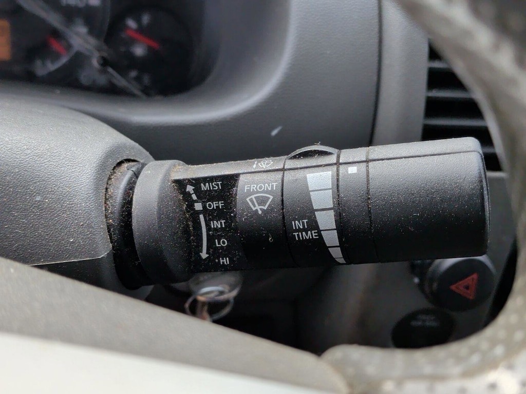 2013 Nissan Frontier Crew Cab S photo 2