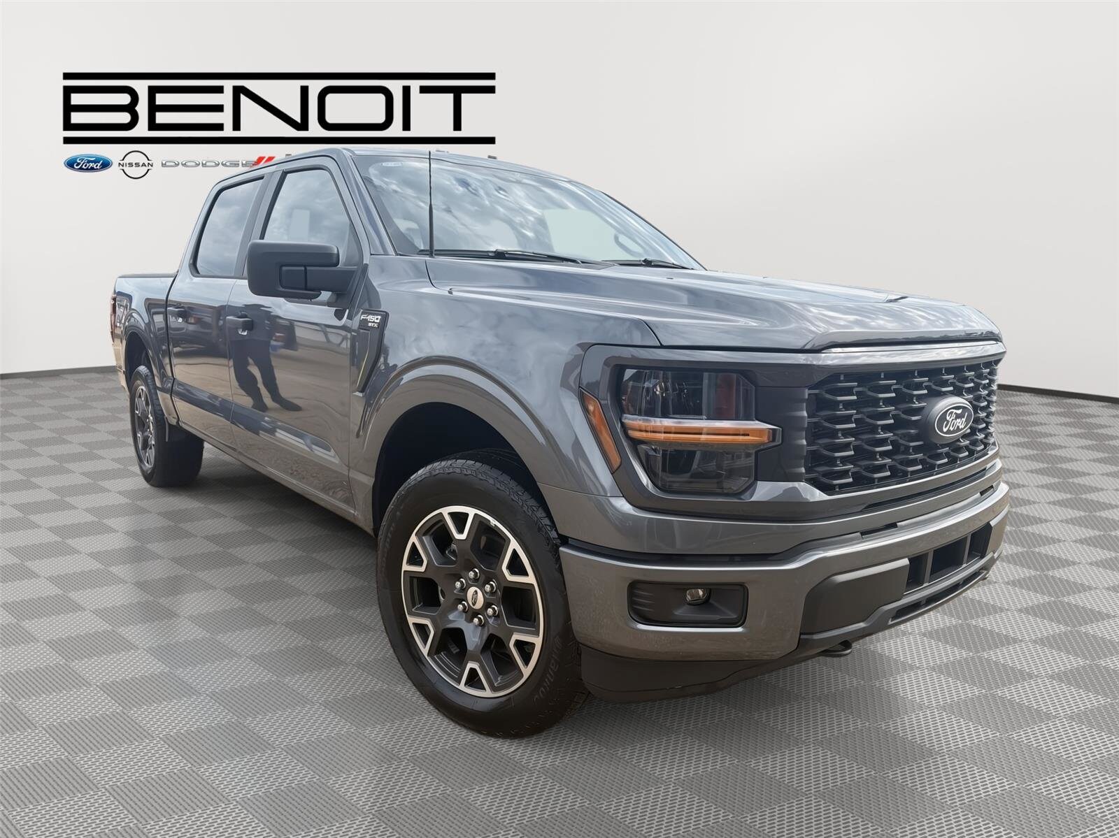 2025 Ford F-150 STX photo 2