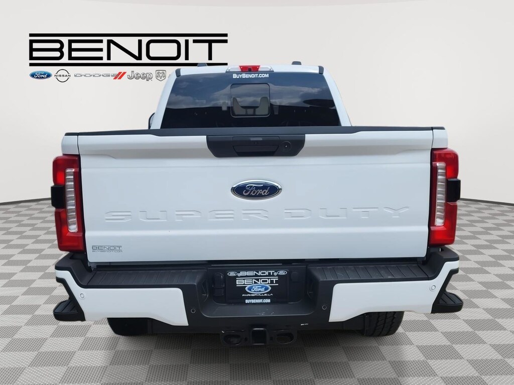 New 2025 Ford F-250  Truck Crew Cab