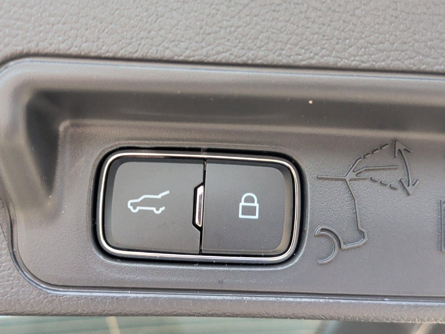 2026 Ford Explorer Tremor - Photo 10