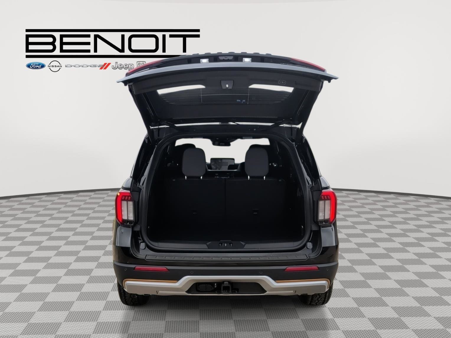 2026 Ford Explorer Tremor - Photo 8