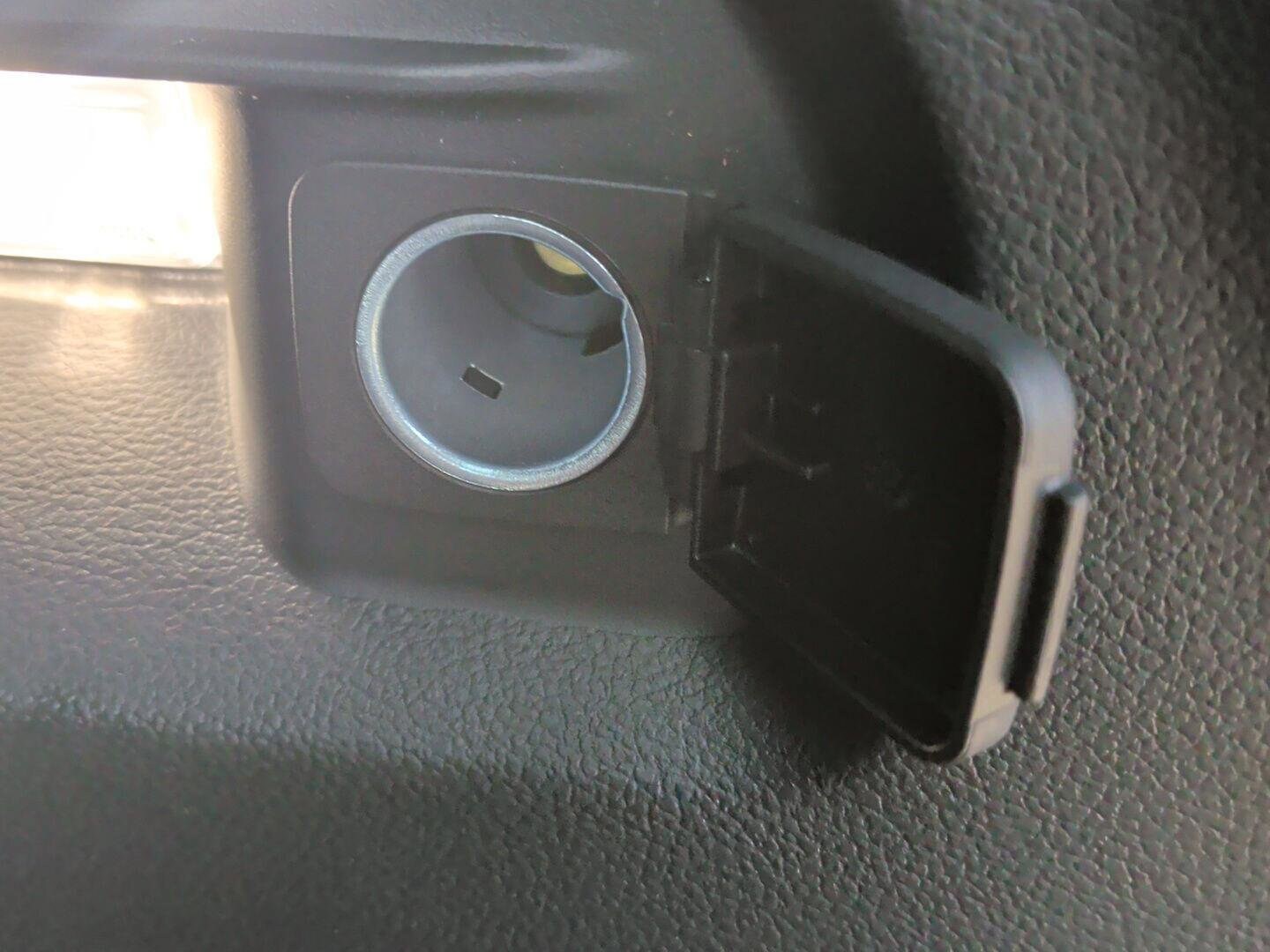 2026 Ford Explorer Tremor - Photo 12