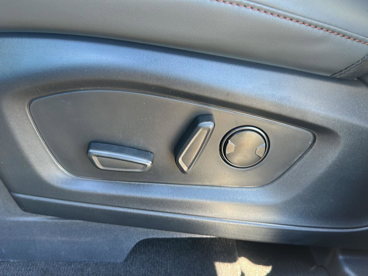 2026 Ford Explorer Active - Photo 14