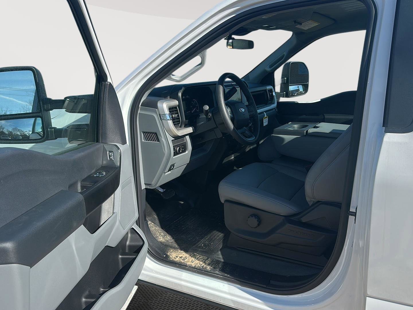 2026 Ford F-250 Super Duty XL - Photo 16
