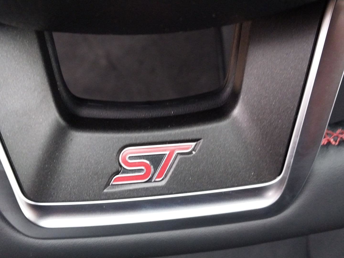 2026 Ford Explorer ST - Photo 11