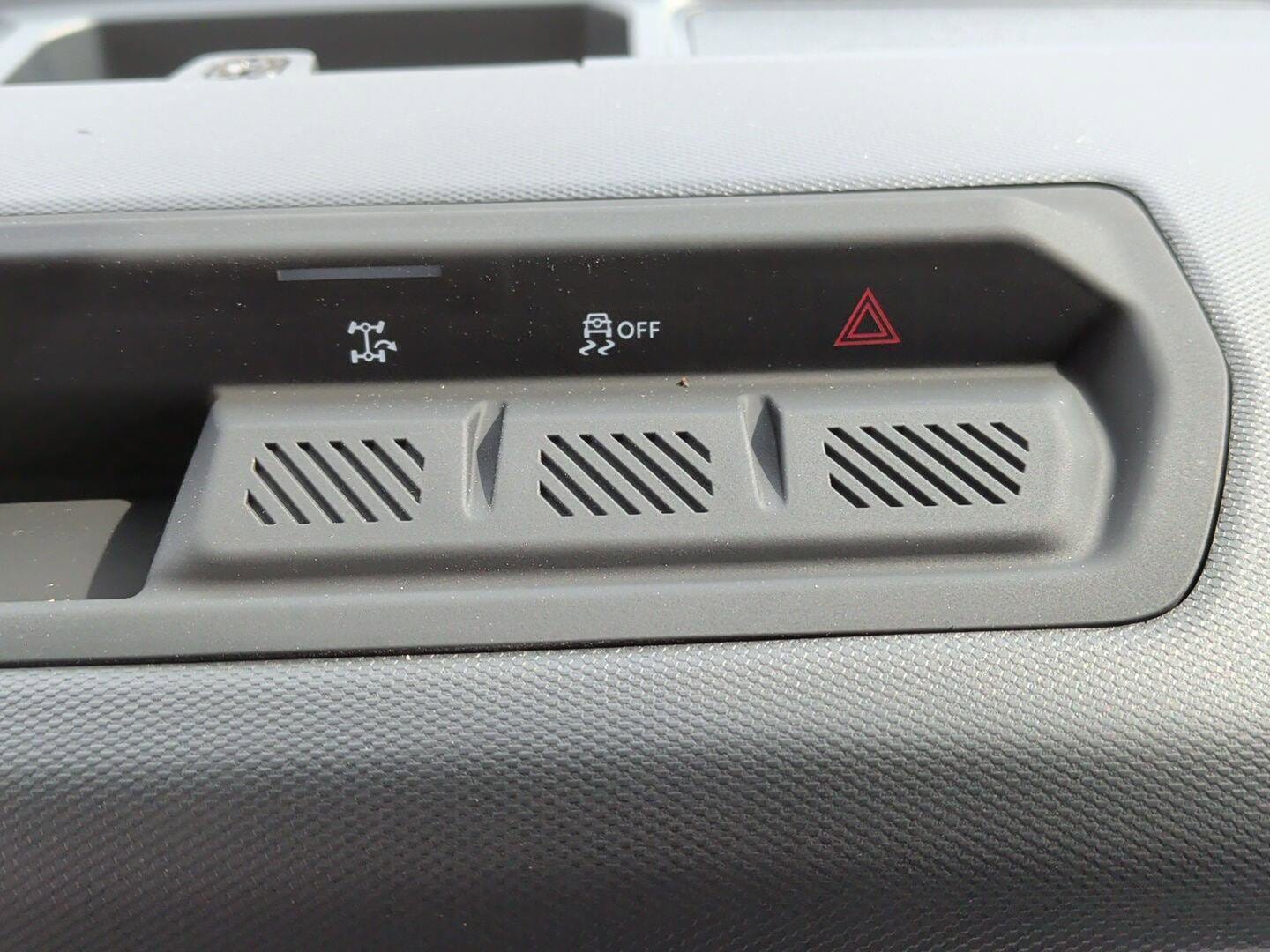 2025 Ford Bronco 4-Door Base - Photo 22