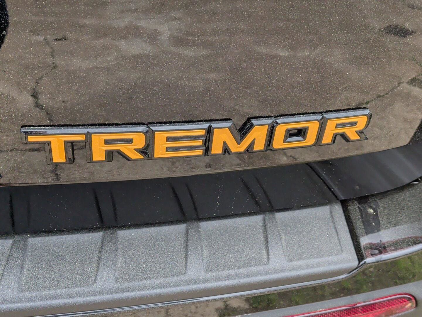 2026 Ford Explorer Tremor - Photo 9