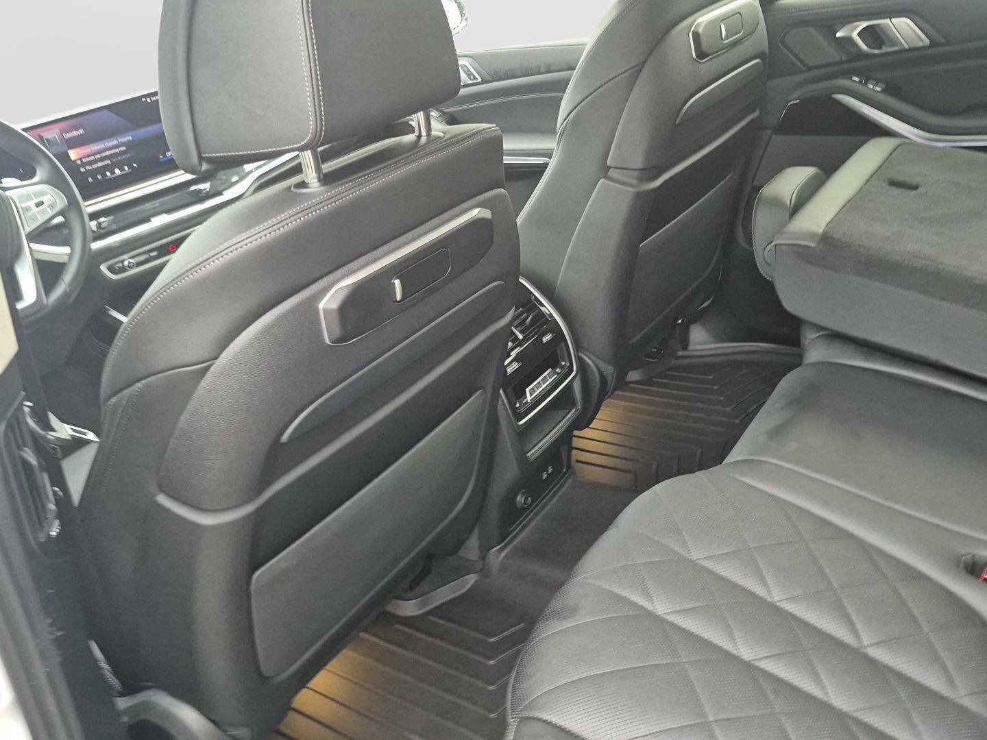 2024 BMW X7 40i - Photo 50