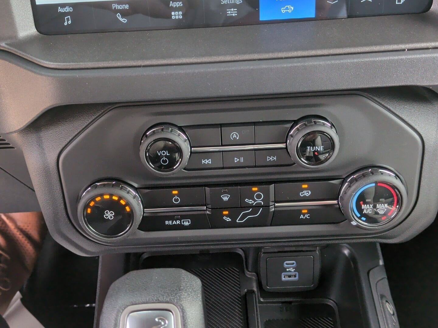 2025 Ford Bronco 4-Door Base - Photo 21