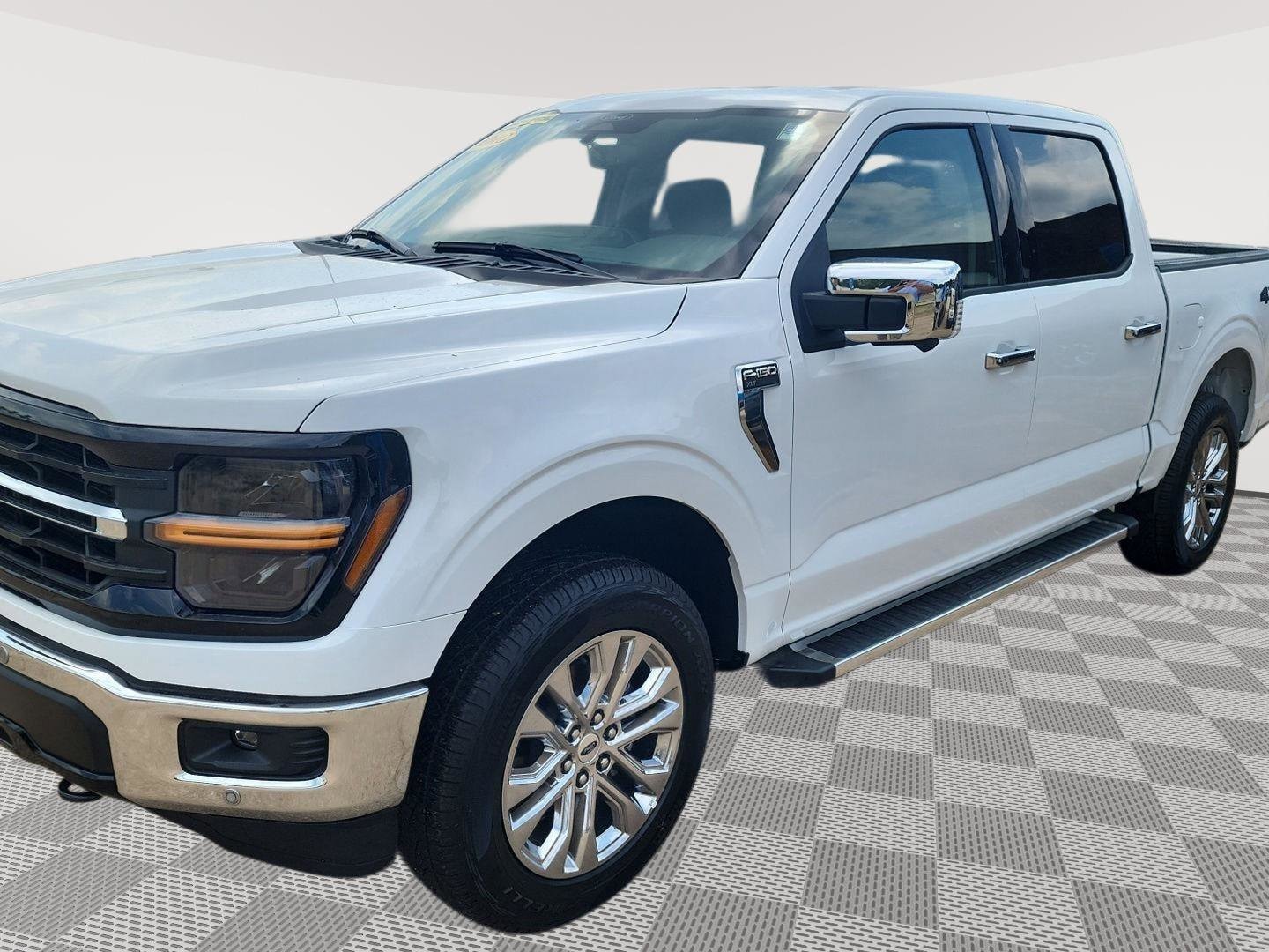 2025 Ford F-150 XLT's photo