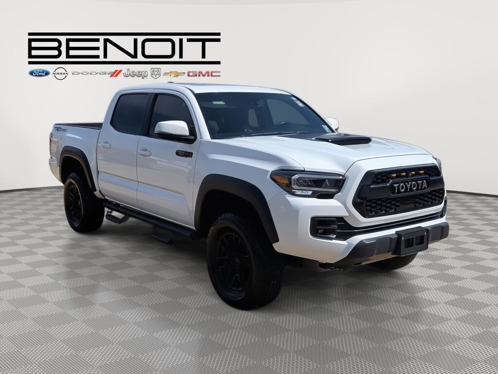 2021 Toyota Tacoma TRD Pro Double Cab photo 2