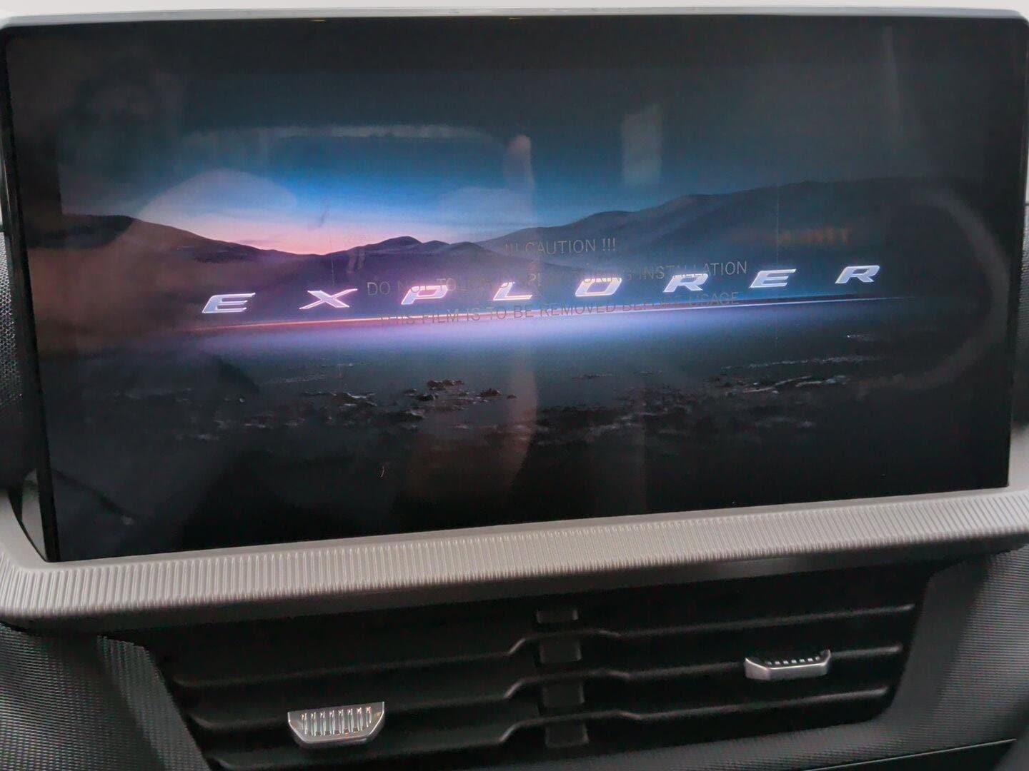 2026 Ford Explorer Tremor - Photo 18