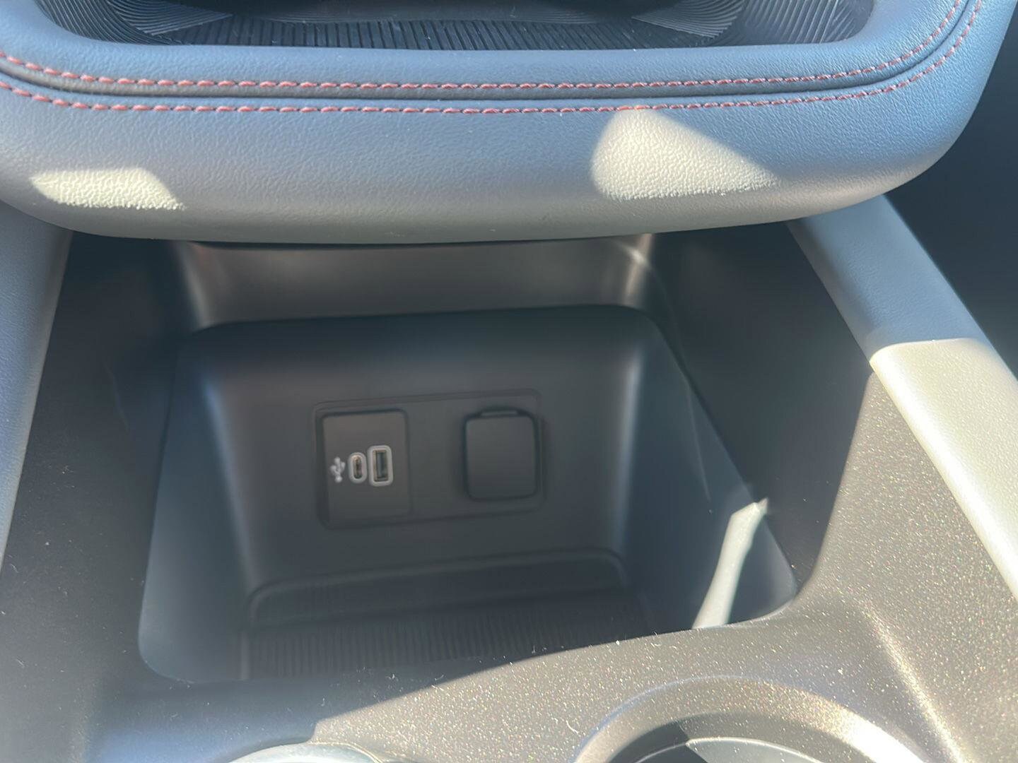 2026 Ford Explorer Active - Photo 18