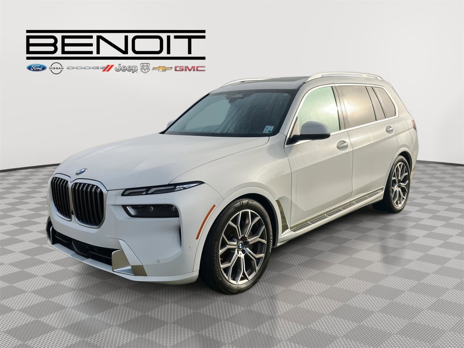 2024 BMW X7 Base's photo