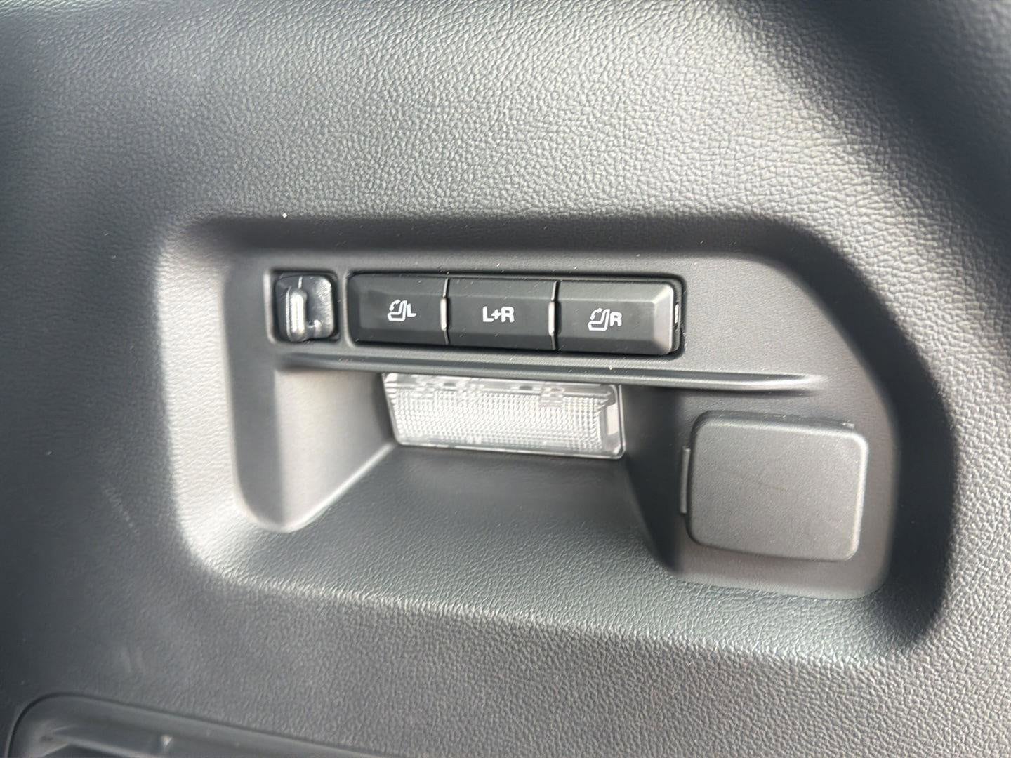 2026 Ford Explorer Tremor - Photo 10