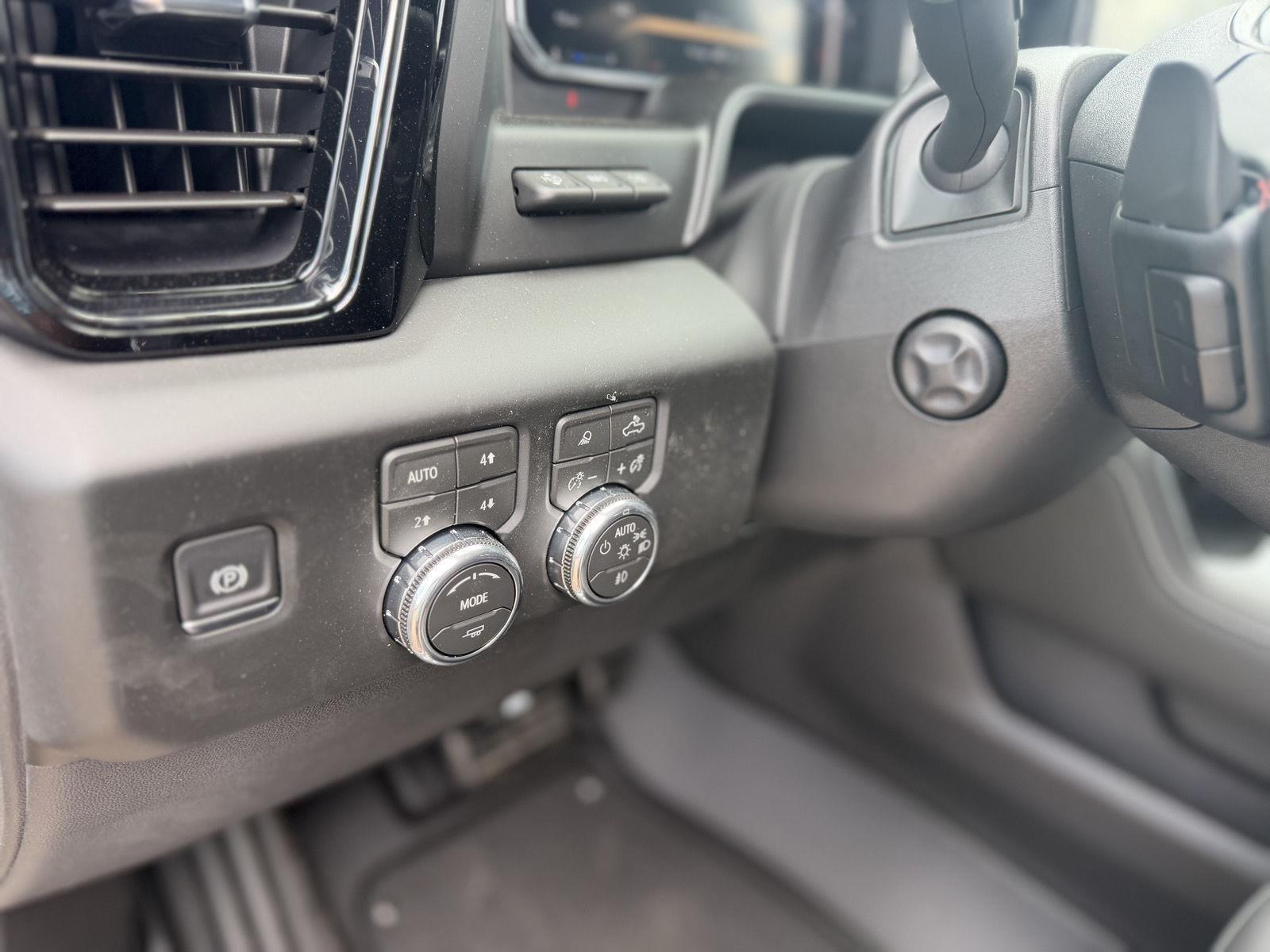 2026 GMC Sierra 1500 AT4X - Photo 12