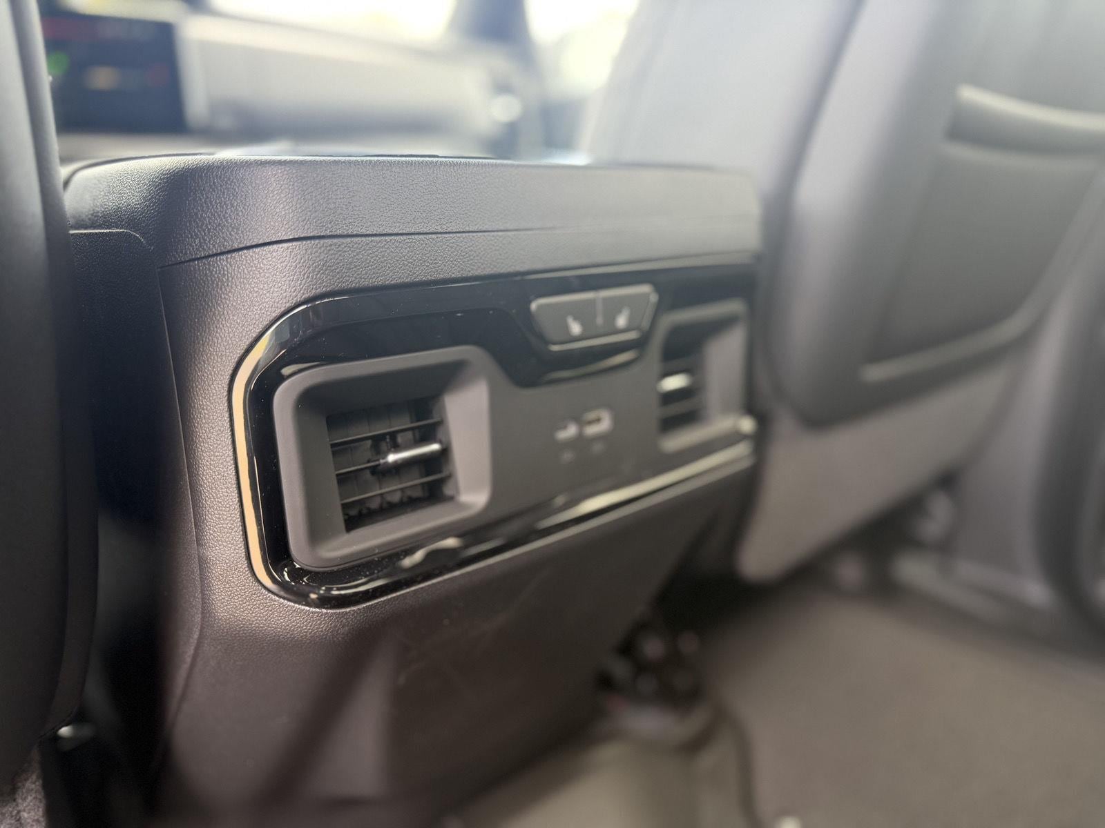 2026 GMC Sierra 1500 AT4X - Photo 25