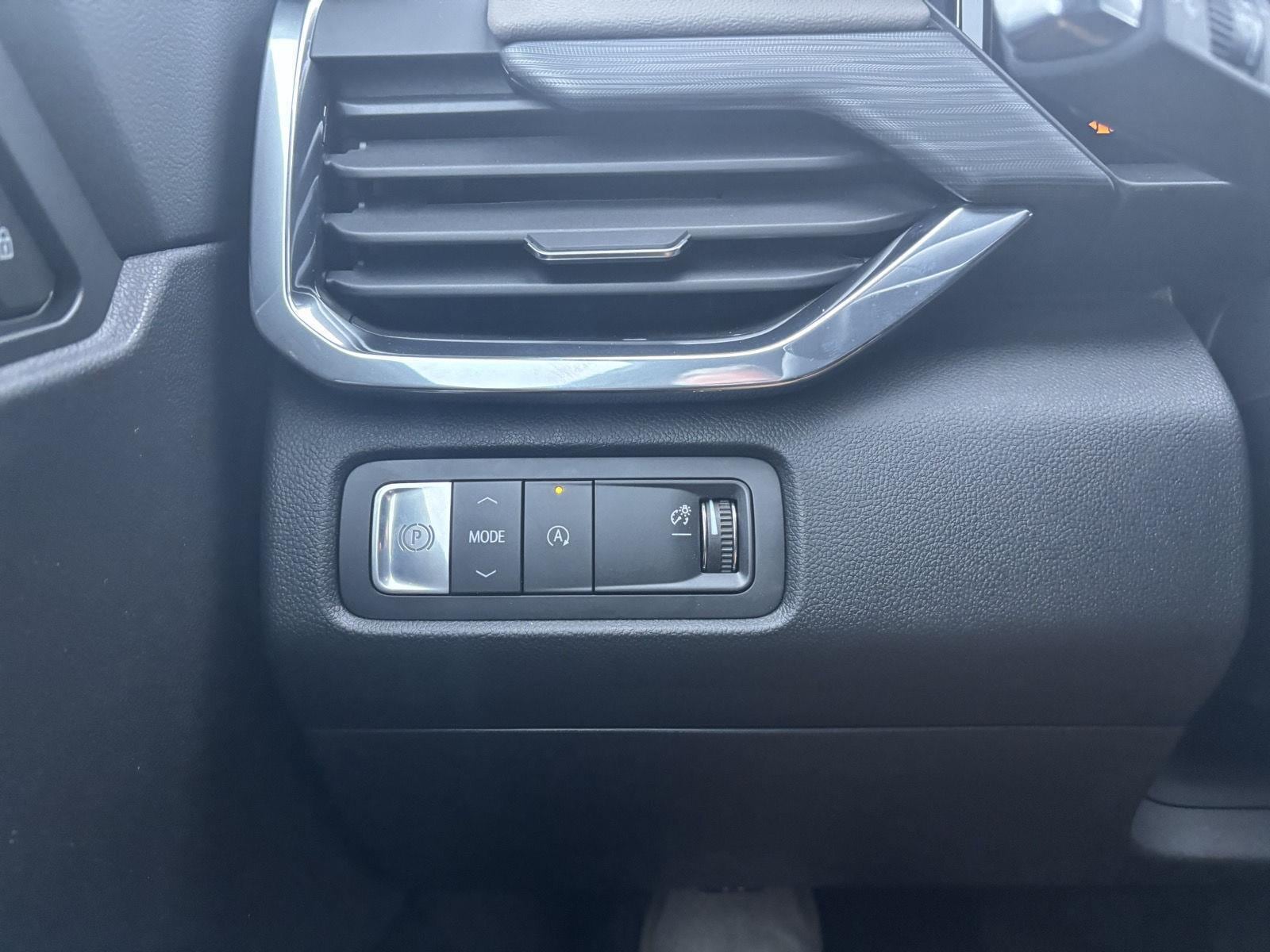 2026 GMC Acadia Elevation - Photo 17