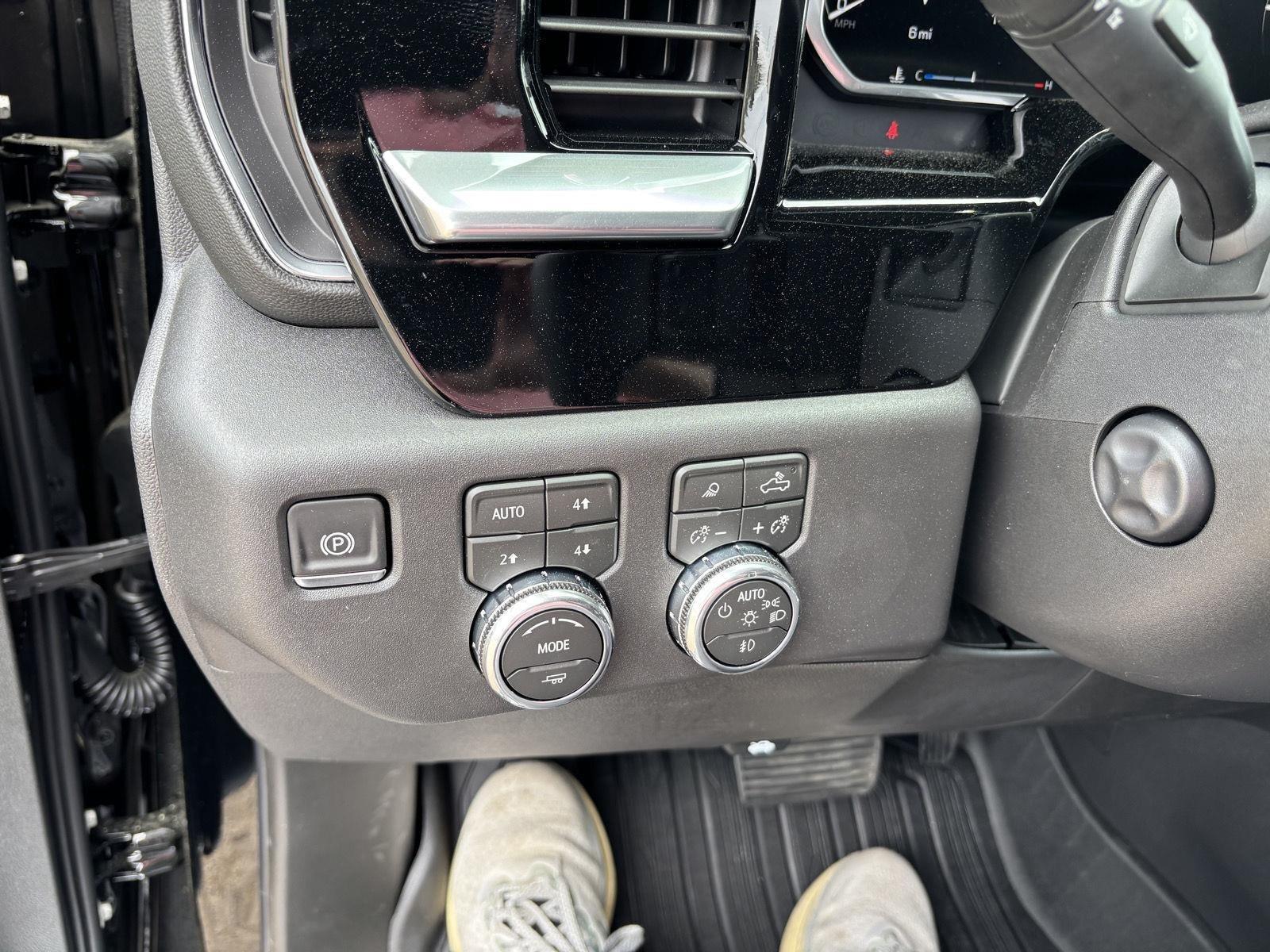 2026 GMC Sierra 1500 SLT - Photo 19