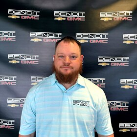 Staff member Aaron Thomas from ID_5c527a