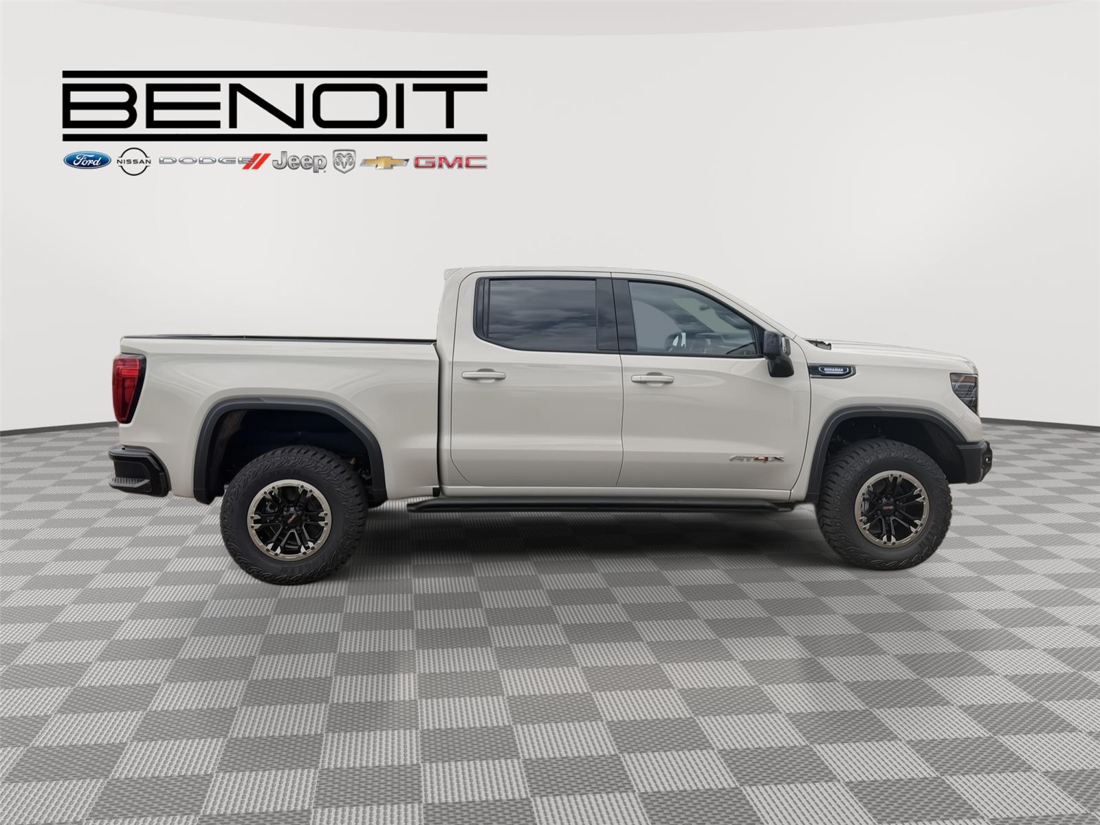 2026 GMC Sierra 1500 AT4X - Photo 6