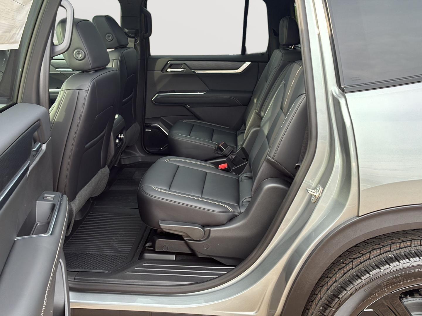 2026 GMC Acadia Elevation - Photo 17