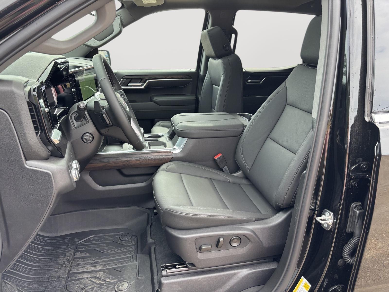 2026 GMC Sierra 1500 SLT - Photo 22