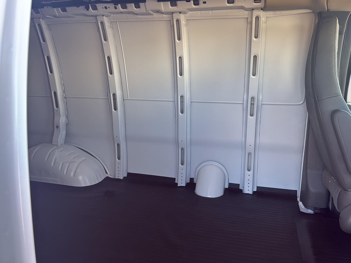 2025 GMC Savana Cargo Work Van - Photo 12