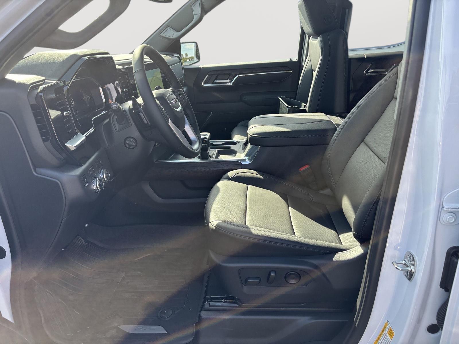 2026 GMC Sierra 1500 SLT - Photo 19