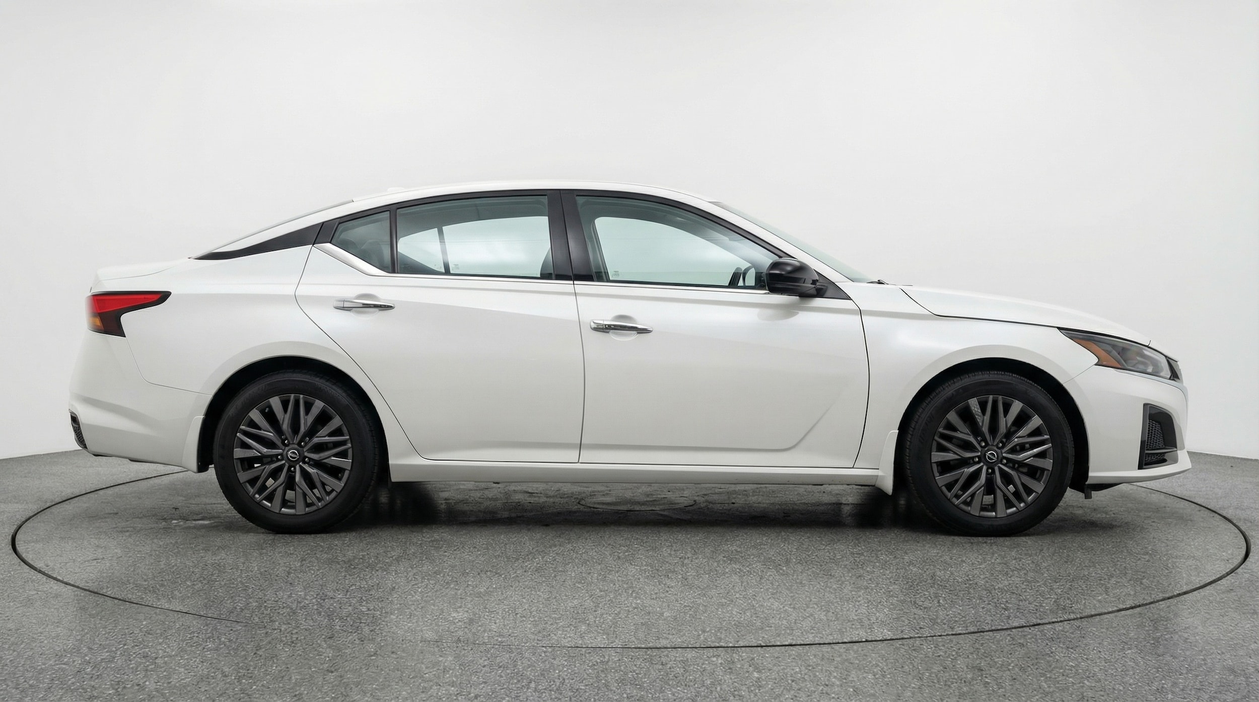 Thumbnail: 2025 Nissan Altima - 8