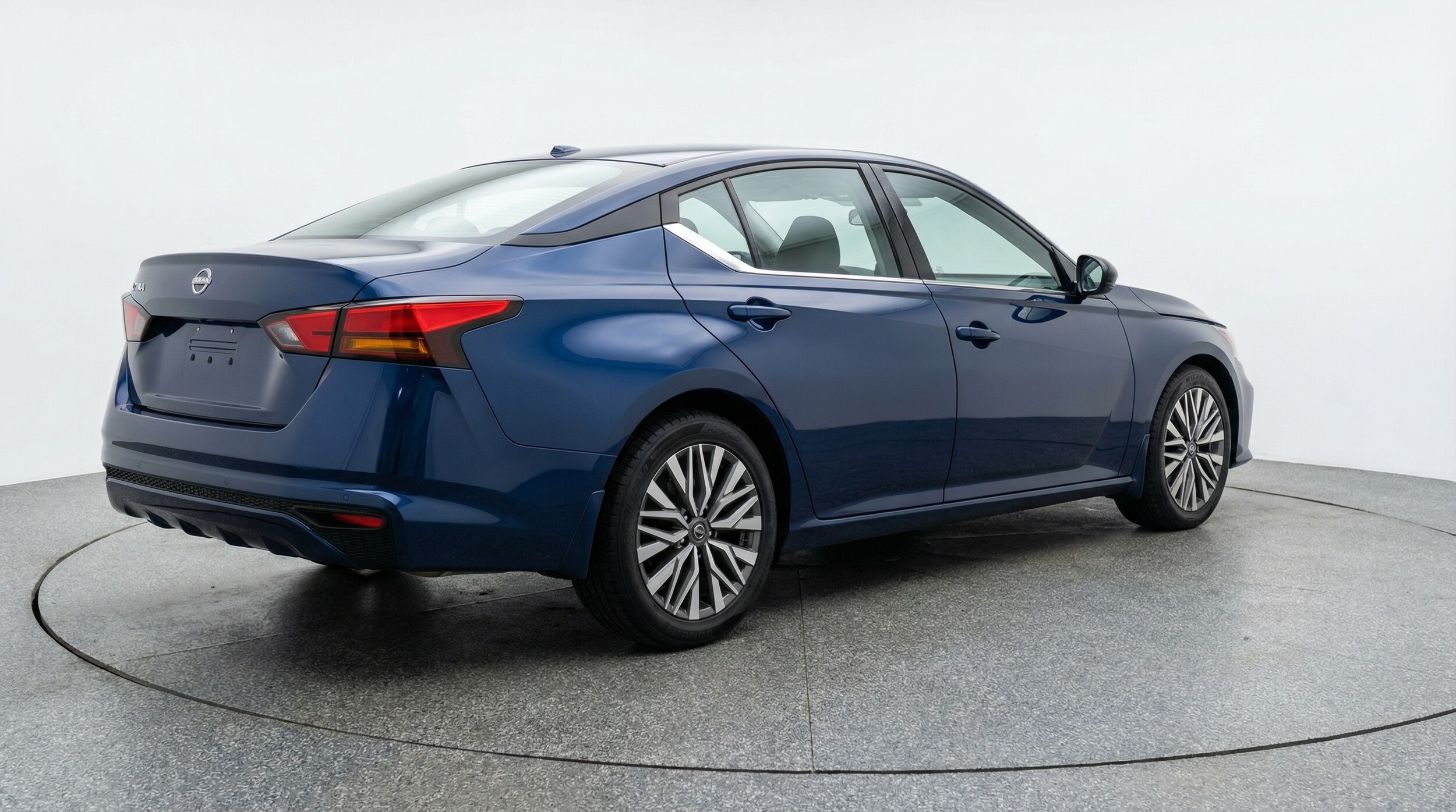 Thumbnail: 2025 Nissan Altima - 7