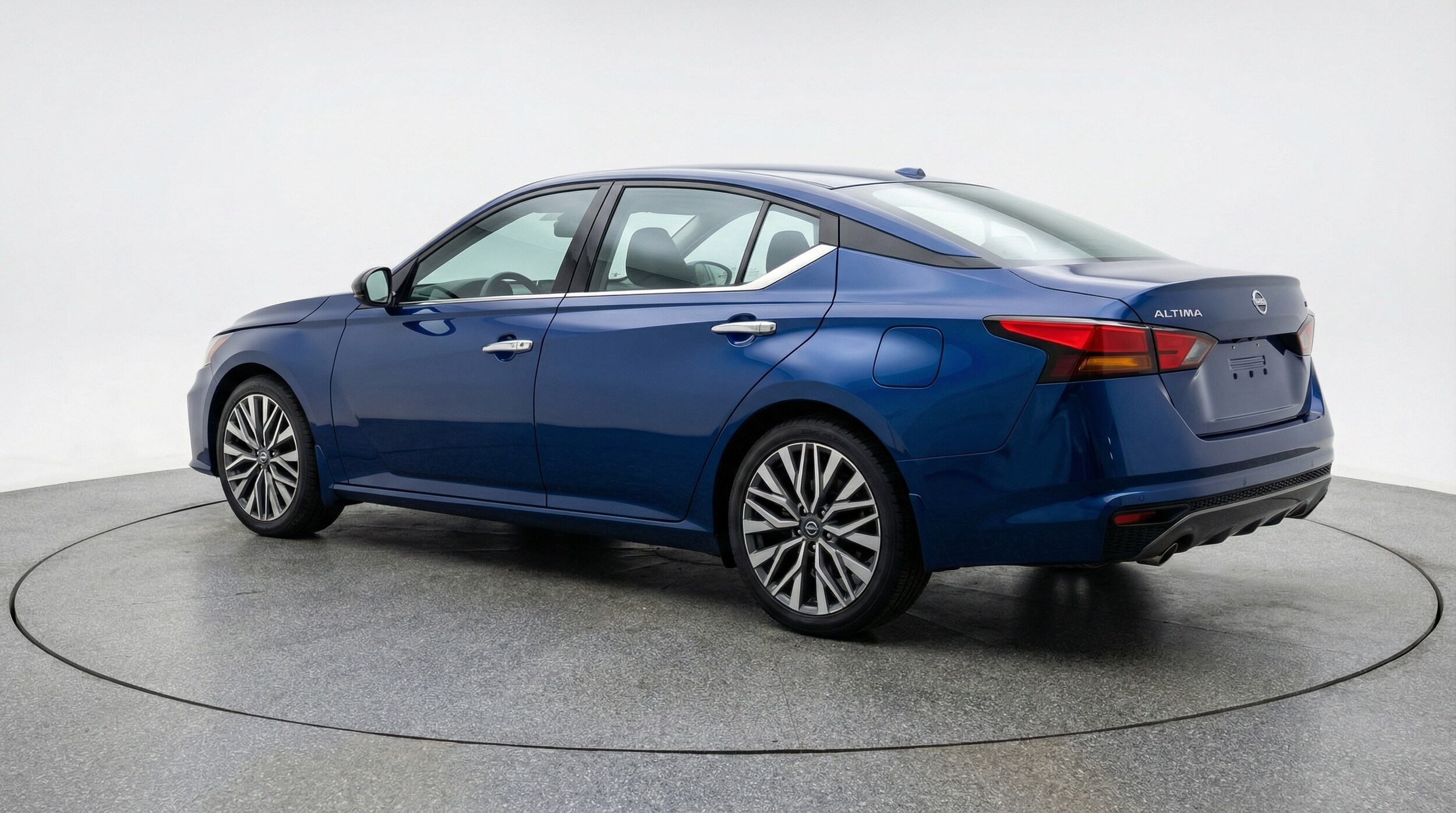 Thumbnail: 2025 Nissan Altima - 5