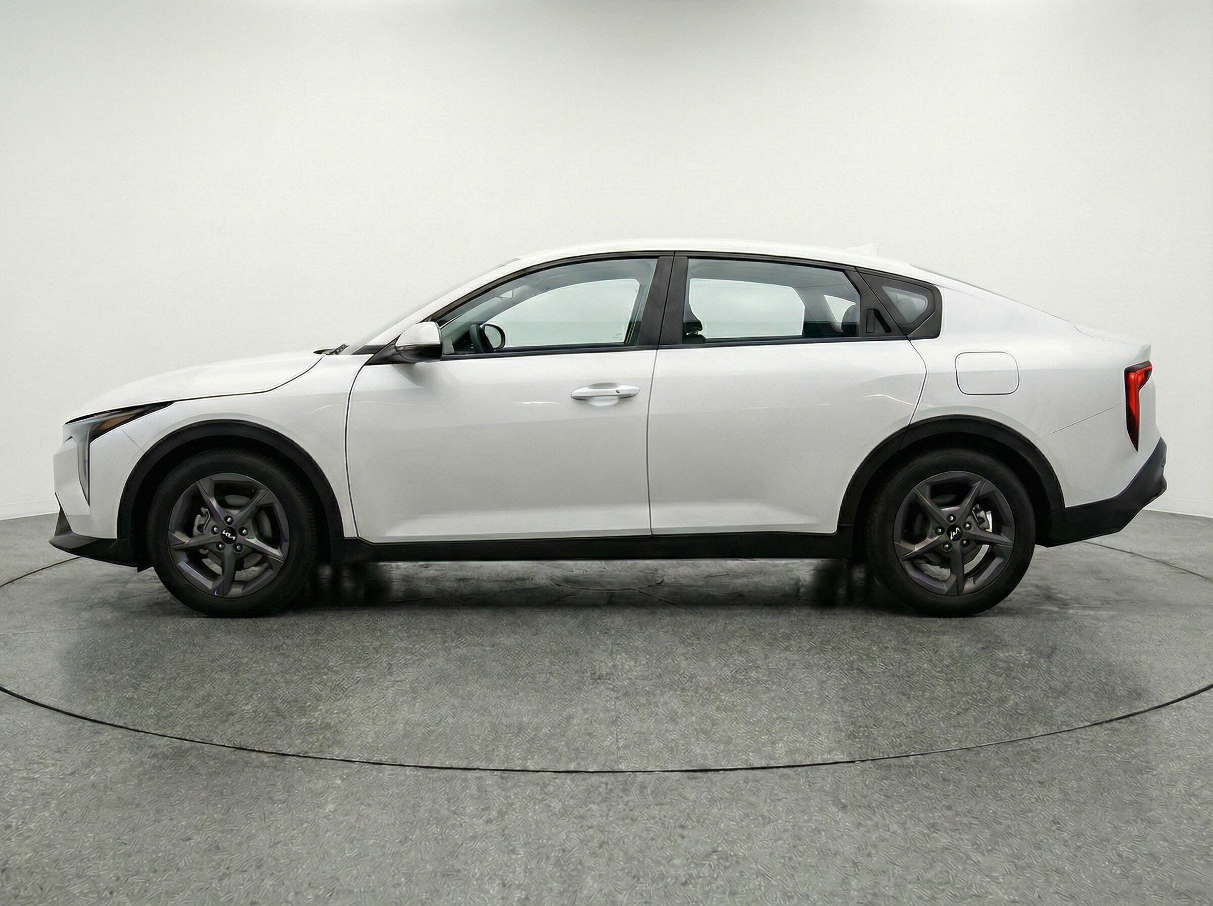 Thumbnail: 2025 Kia K4 - 4