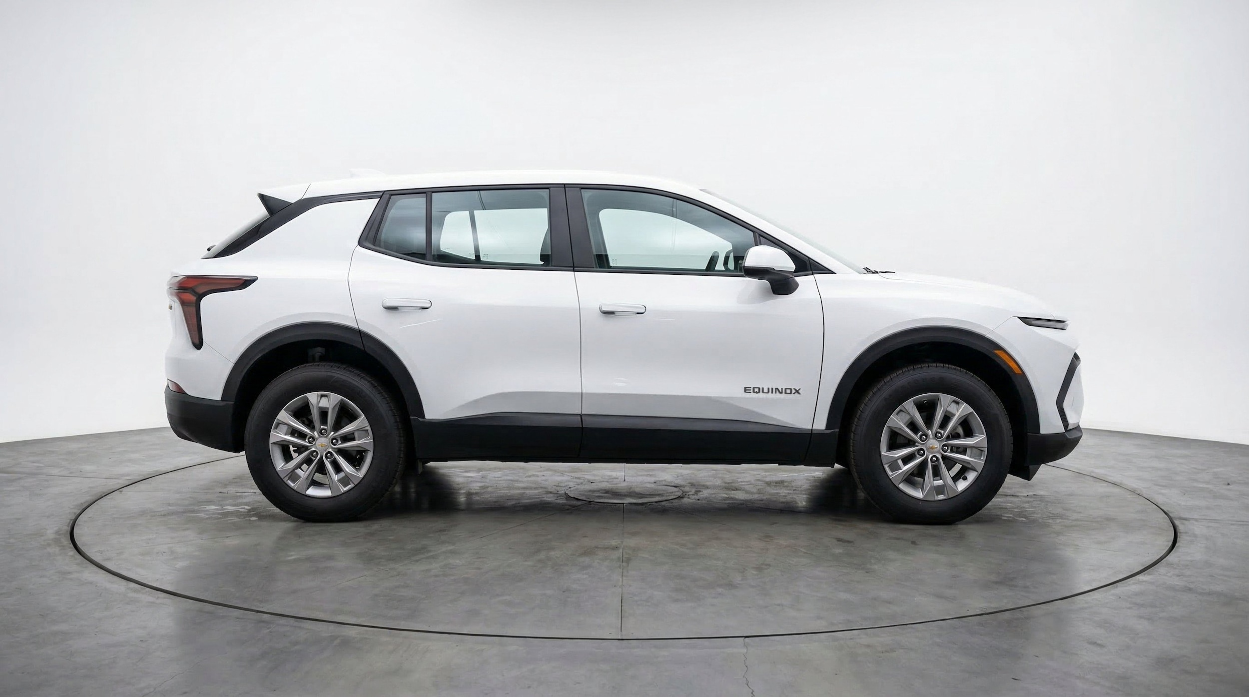 Thumbnail: 2025 Chevrolet Equinox - 10