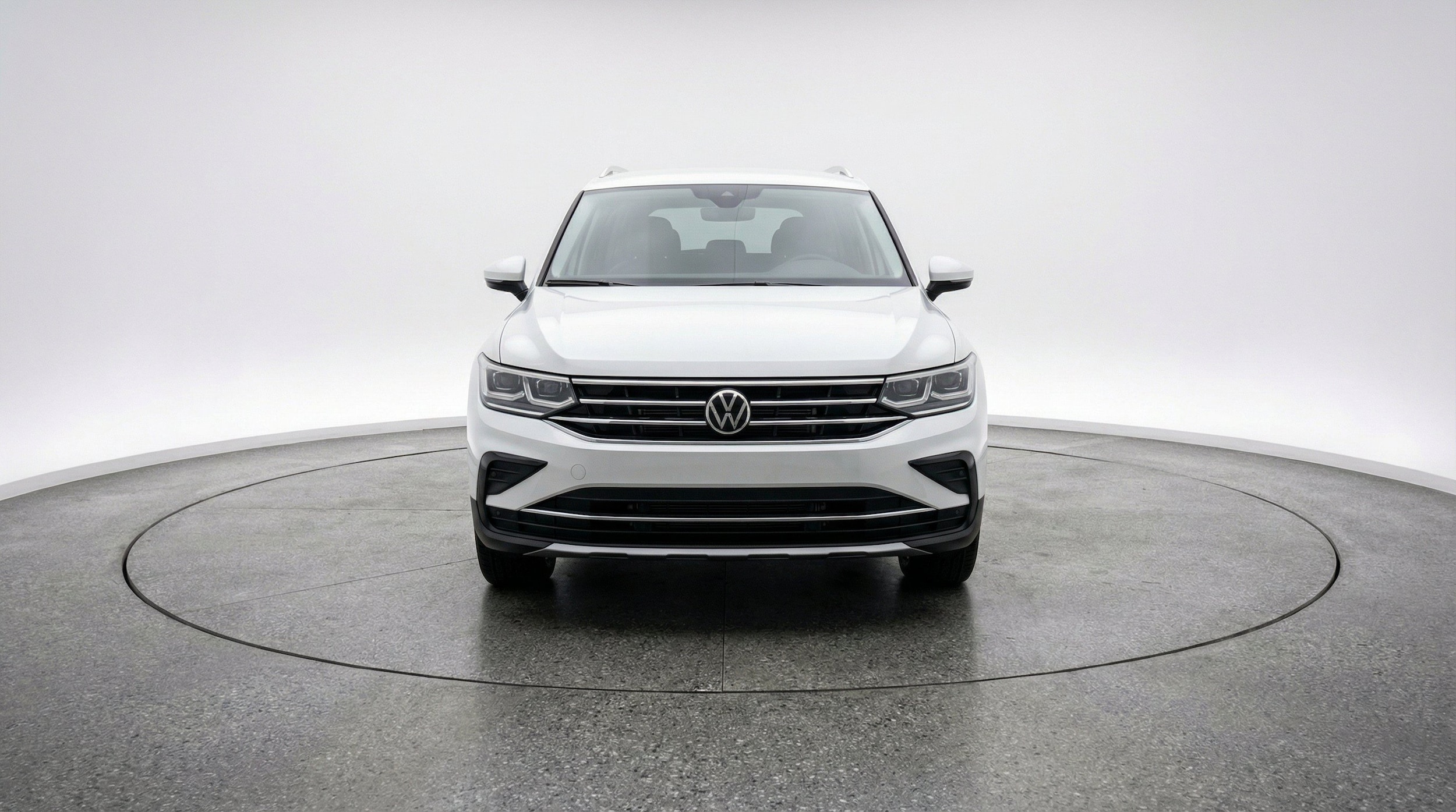 Thumbnail: 2026 Volkswagen Tiguan - 2
