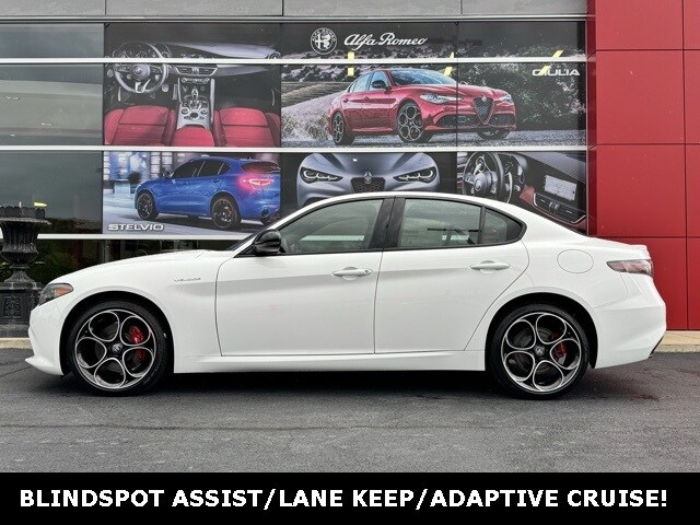2025 Alfa Romeo Giulia SPRINT photo 4
