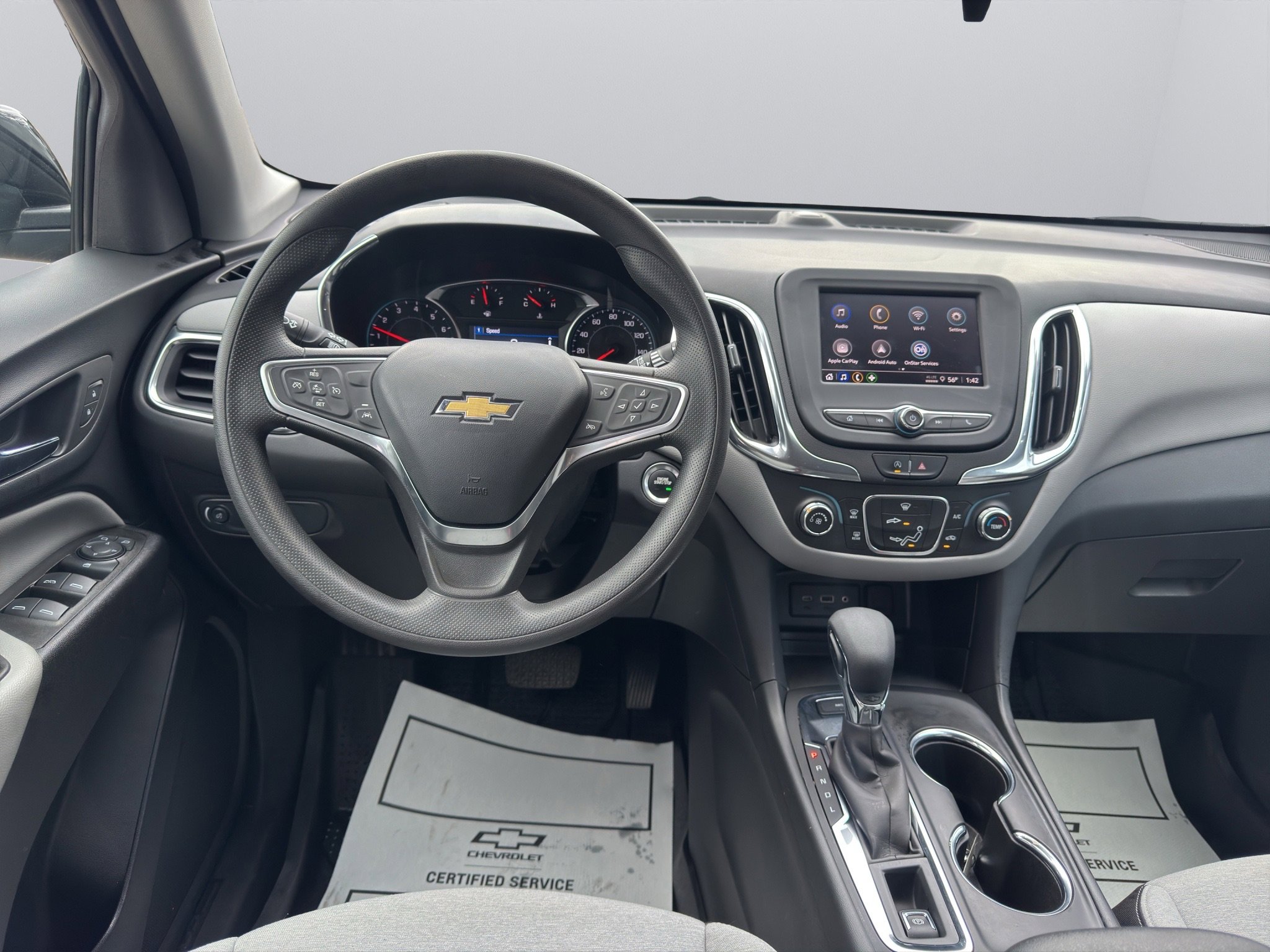 2023 Chevrolet Equinox LS photo 3