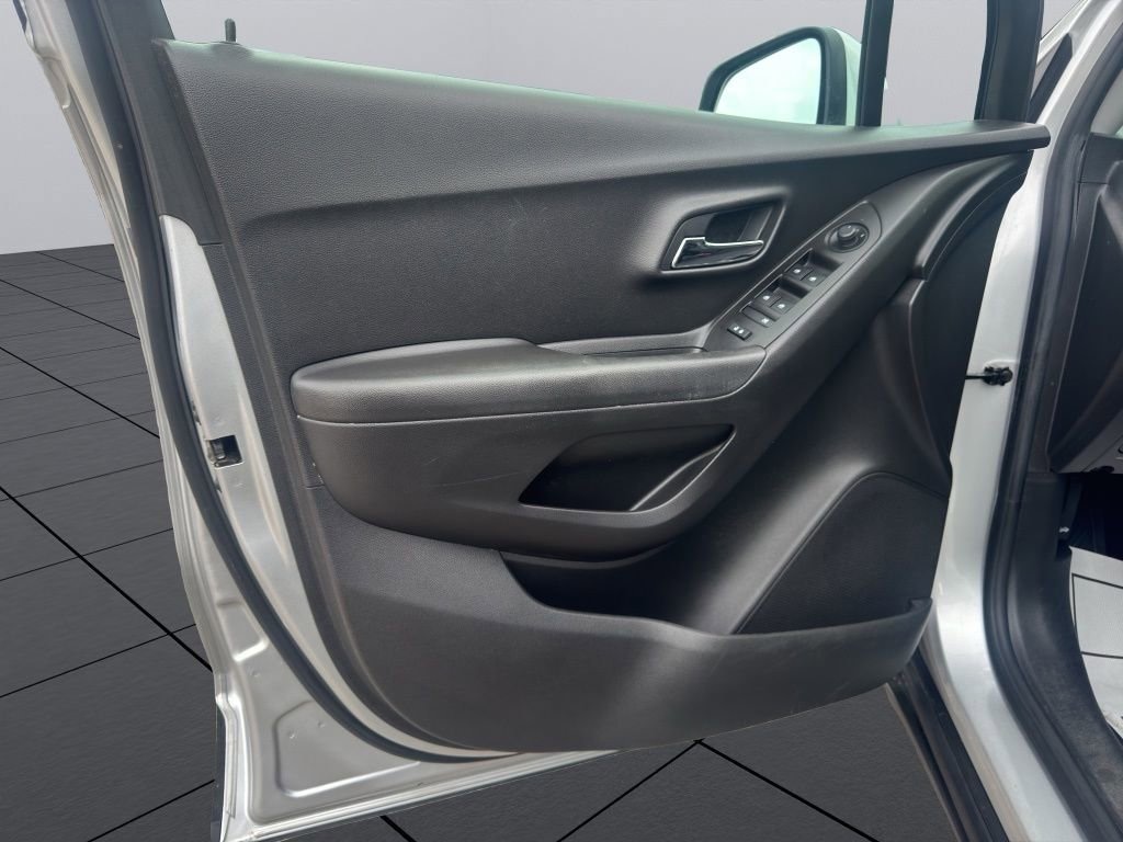 Used 2018 Chevrolet Trax LT SUV