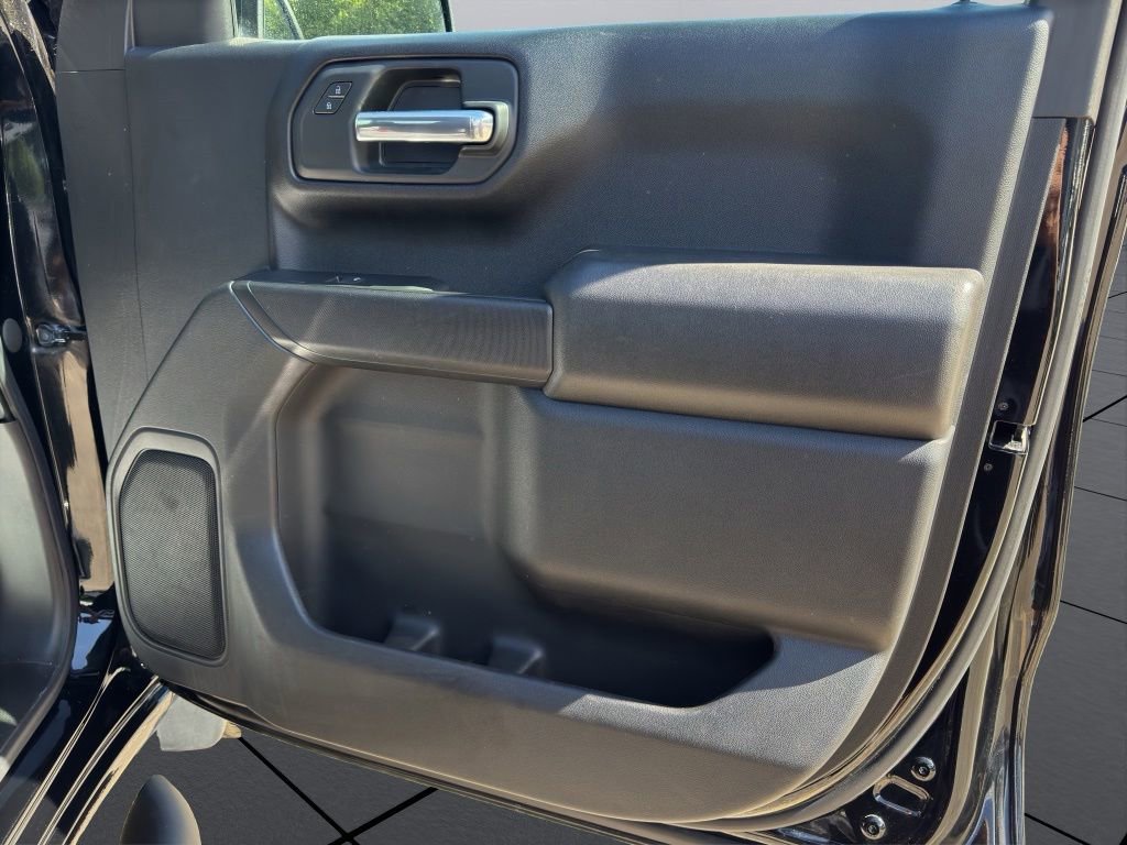 2023 Chevrolet Silverado 1500 Custom - Photo 10