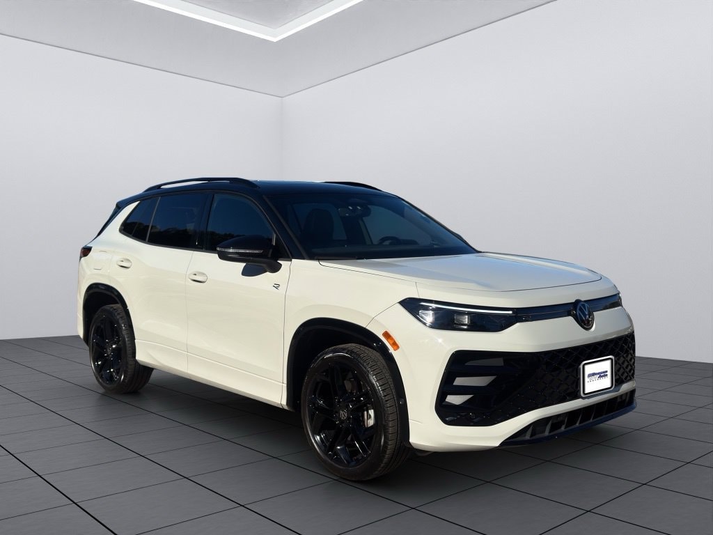 2026 Volkswagen Tiguan SE R-LINE BLACK - Photo 19