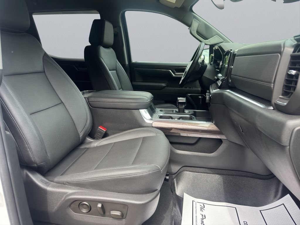 2023 Chevrolet Silverado 1500 LTZ - Photo 12