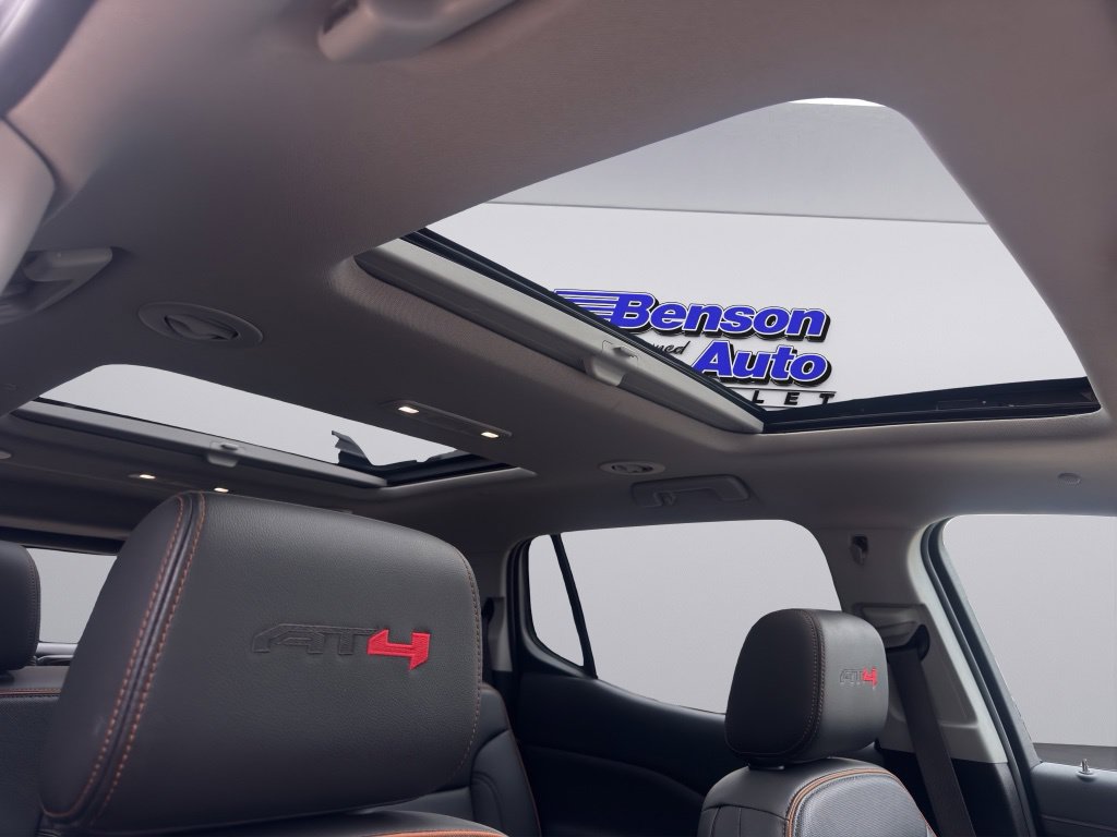 2023 GMC Acadia AT4 - Photo 6