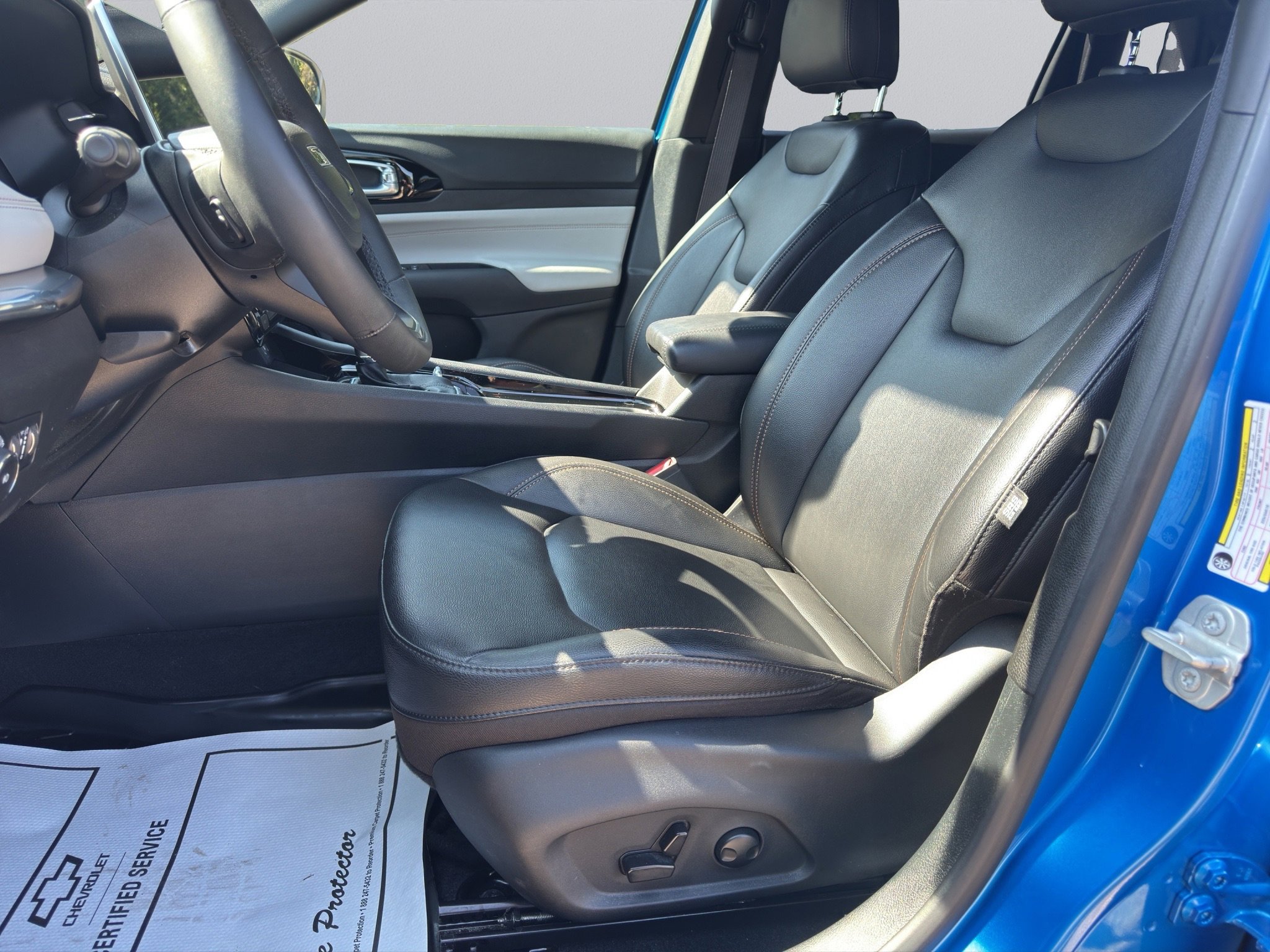 2023 Jeep Compass Limited photo 3