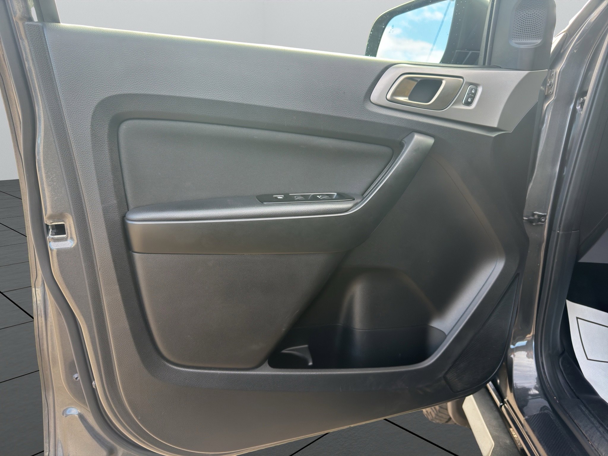 2019 Ford Ranger XL photo 2