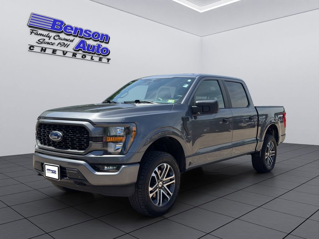 2022 GMC Canyon 4WD AT4 Crew Cab Short Box (Cloth)'s photo